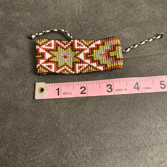 Handmade Beaded Bracelet With Geometric Star Pattern In Red Green & White Adjus - Picture 7 of 7